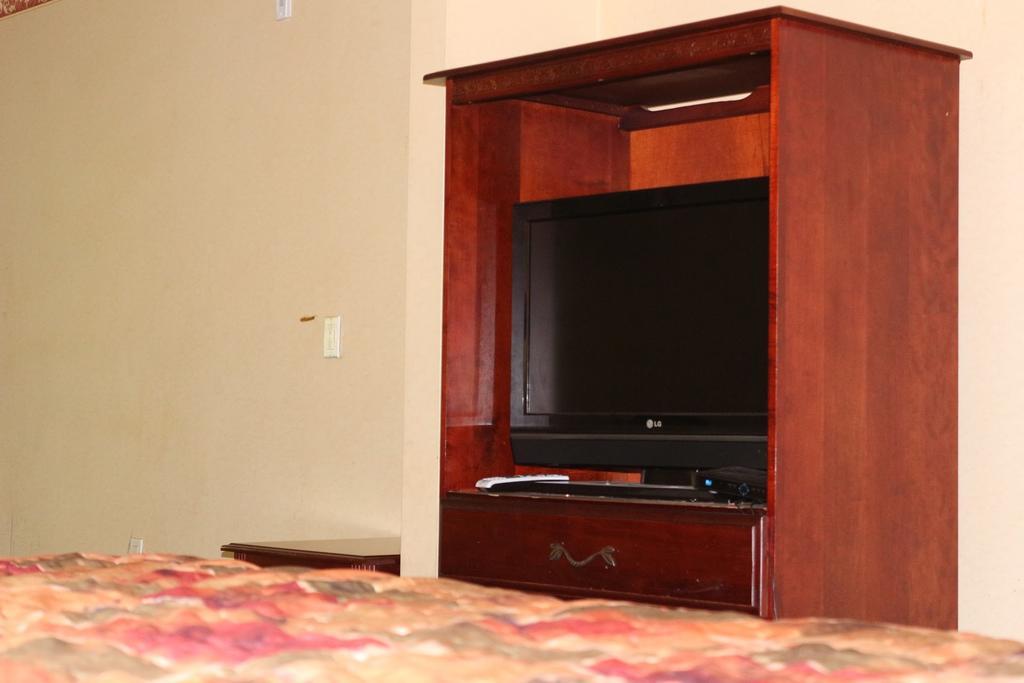 Magnolia Bay Hotel & Suites Jonesboro Zewnętrze zdjęcie