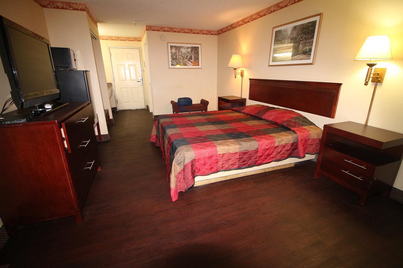 Magnolia Bay Hotel & Suites Jonesboro Zewnętrze zdjęcie