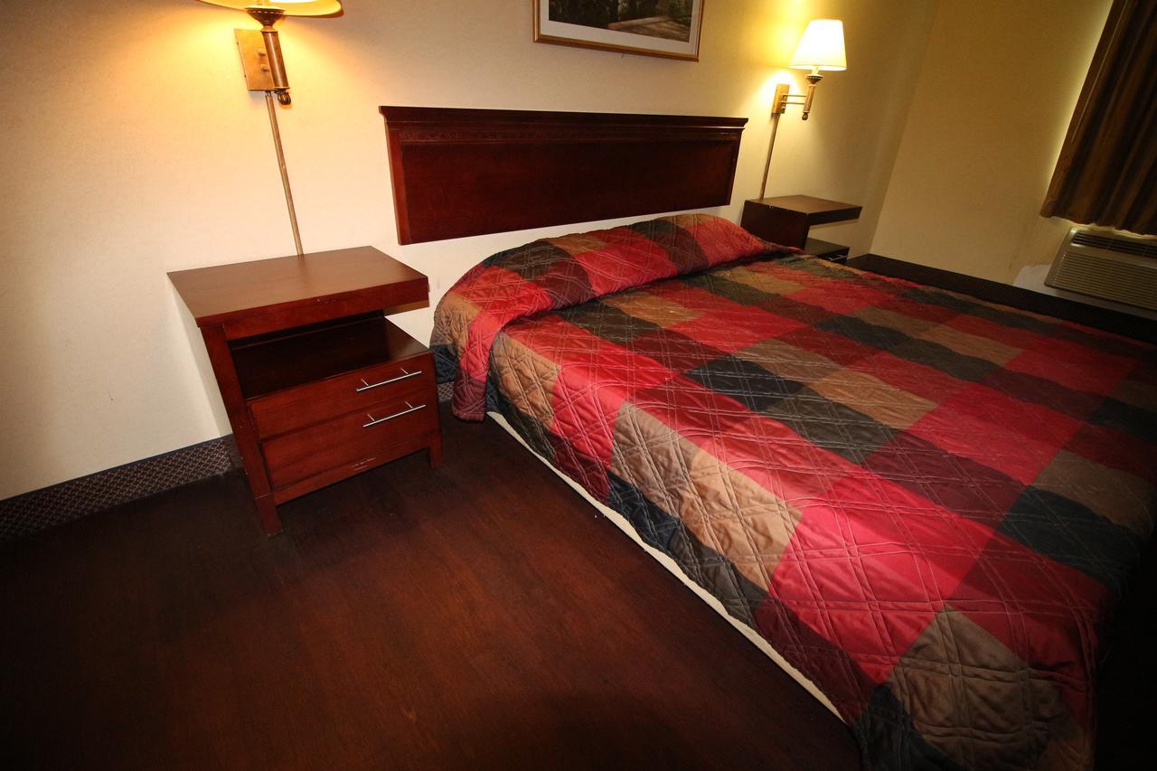 Magnolia Bay Hotel & Suites Jonesboro Zewnętrze zdjęcie